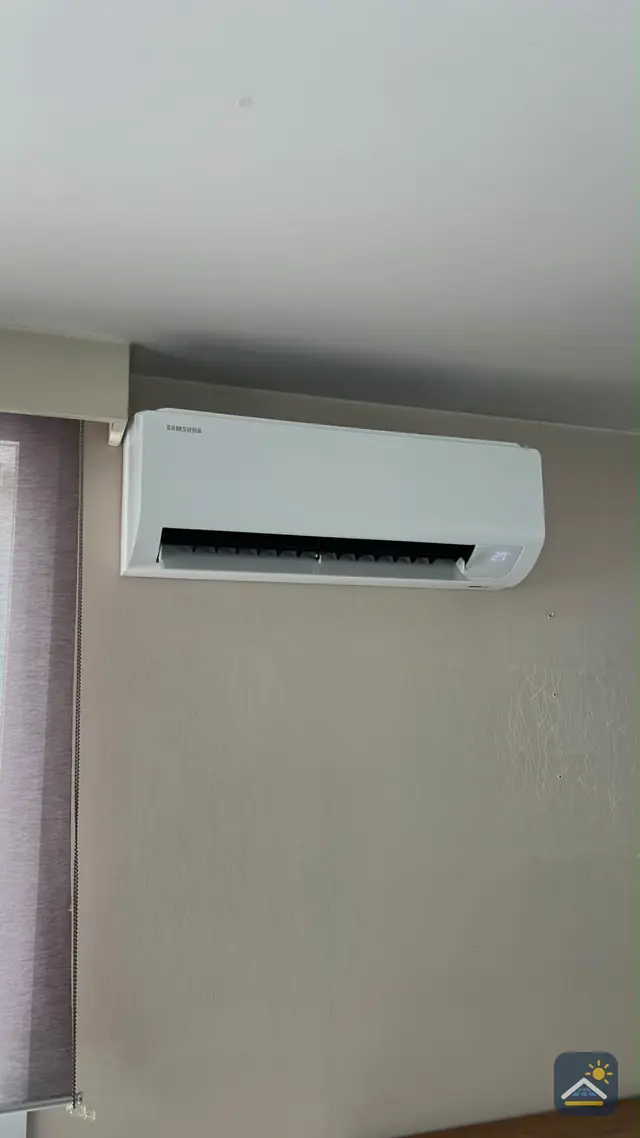 Strak geplaatste airco binnenunit